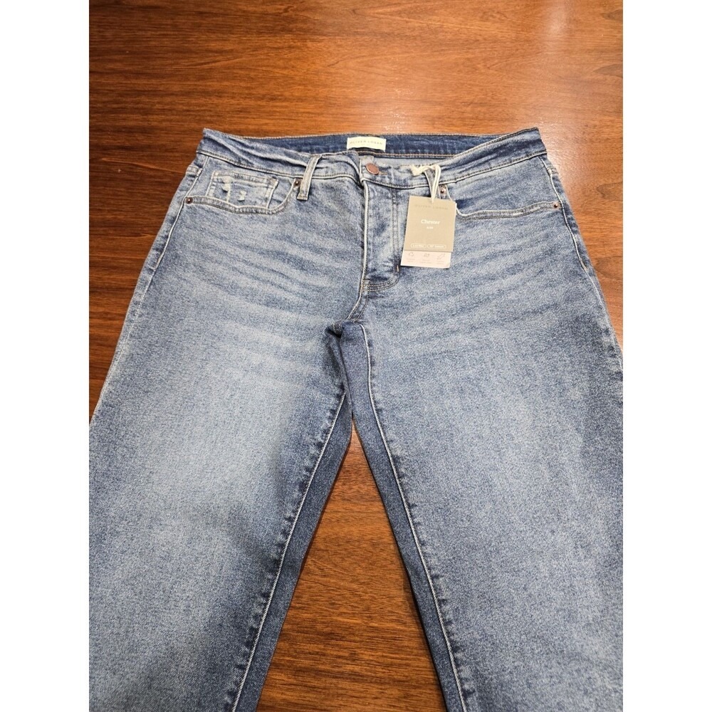 NWT Oliver Logan "Chester" Low Rise Slim Straight Jeans - Size 8/29